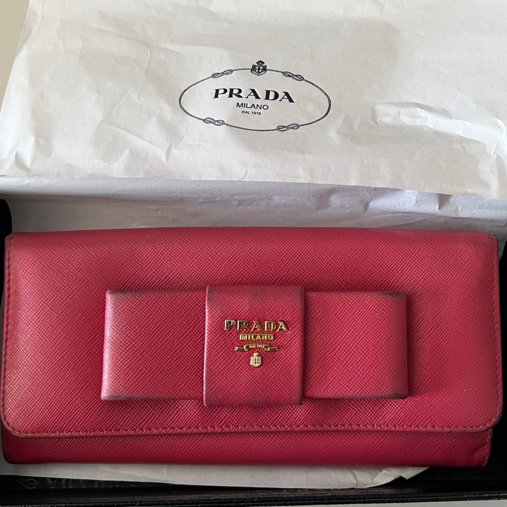 Prada Pink Bow Saffiano leather Continental wallet